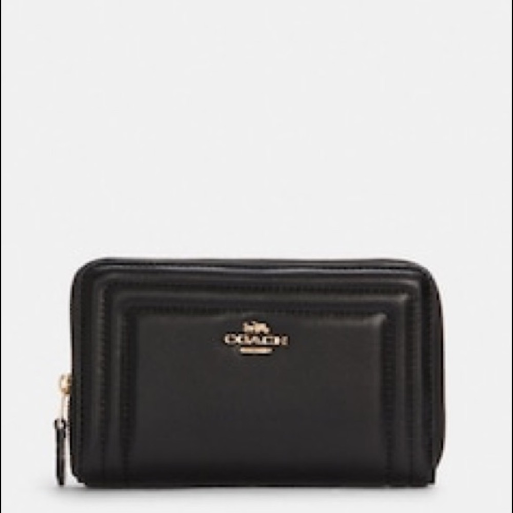 Coach Medium Id Zip Wallet With Border Quilting
